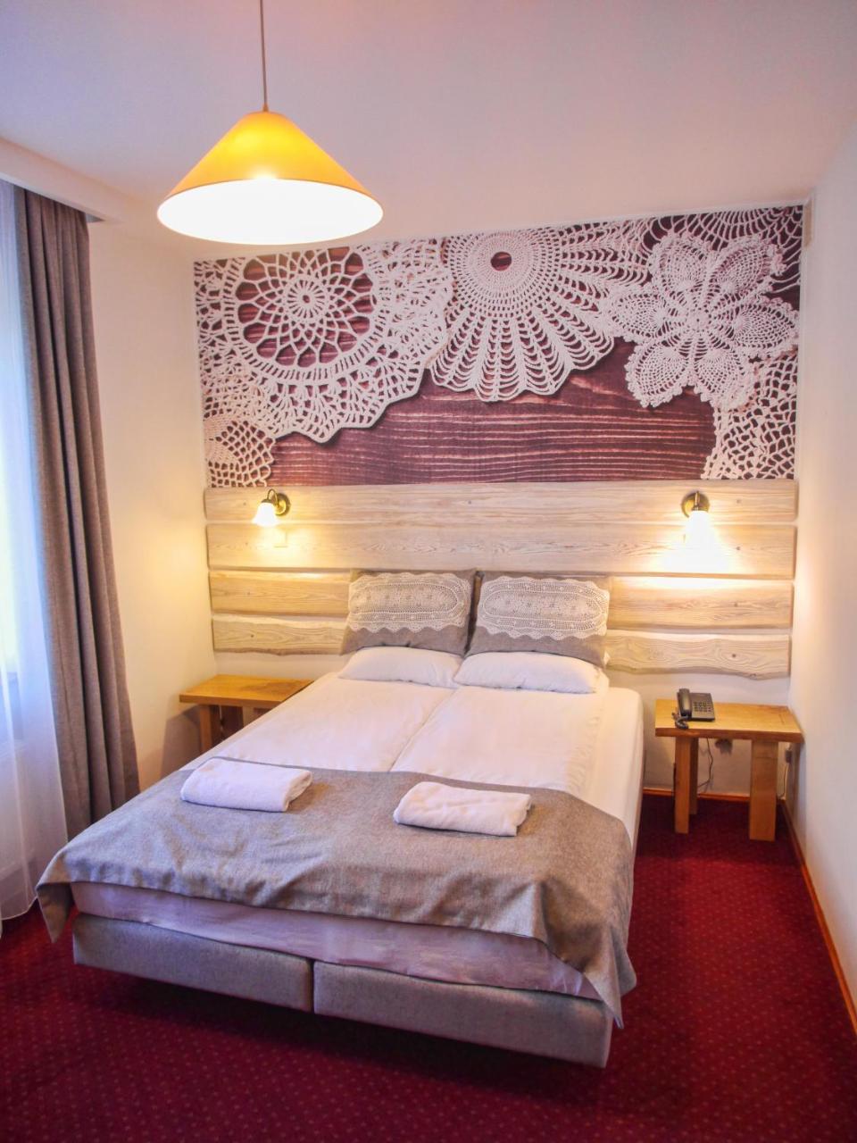 Dwor Wapowce Hotel Exterior foto