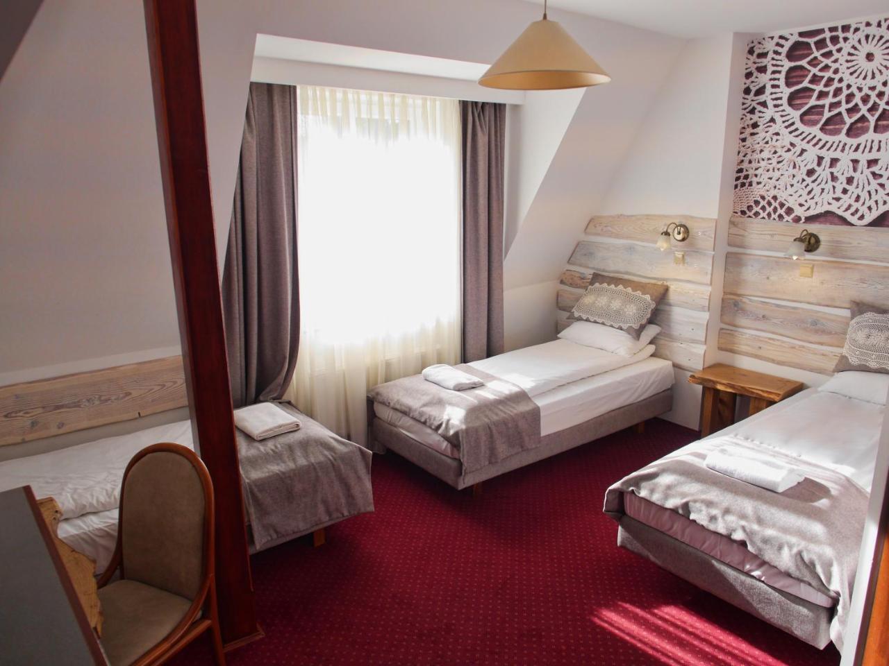 Dwor Wapowce Hotel Exterior foto